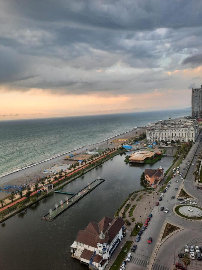 Twins tower orbi city Batumi Zewnętrze zdjęcie