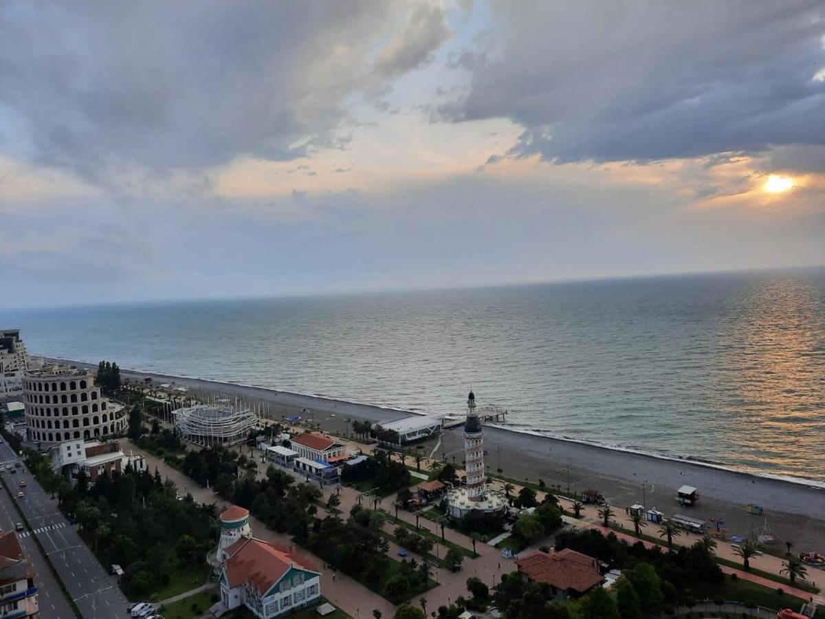 Twins tower orbi city Batumi Zewnętrze zdjęcie